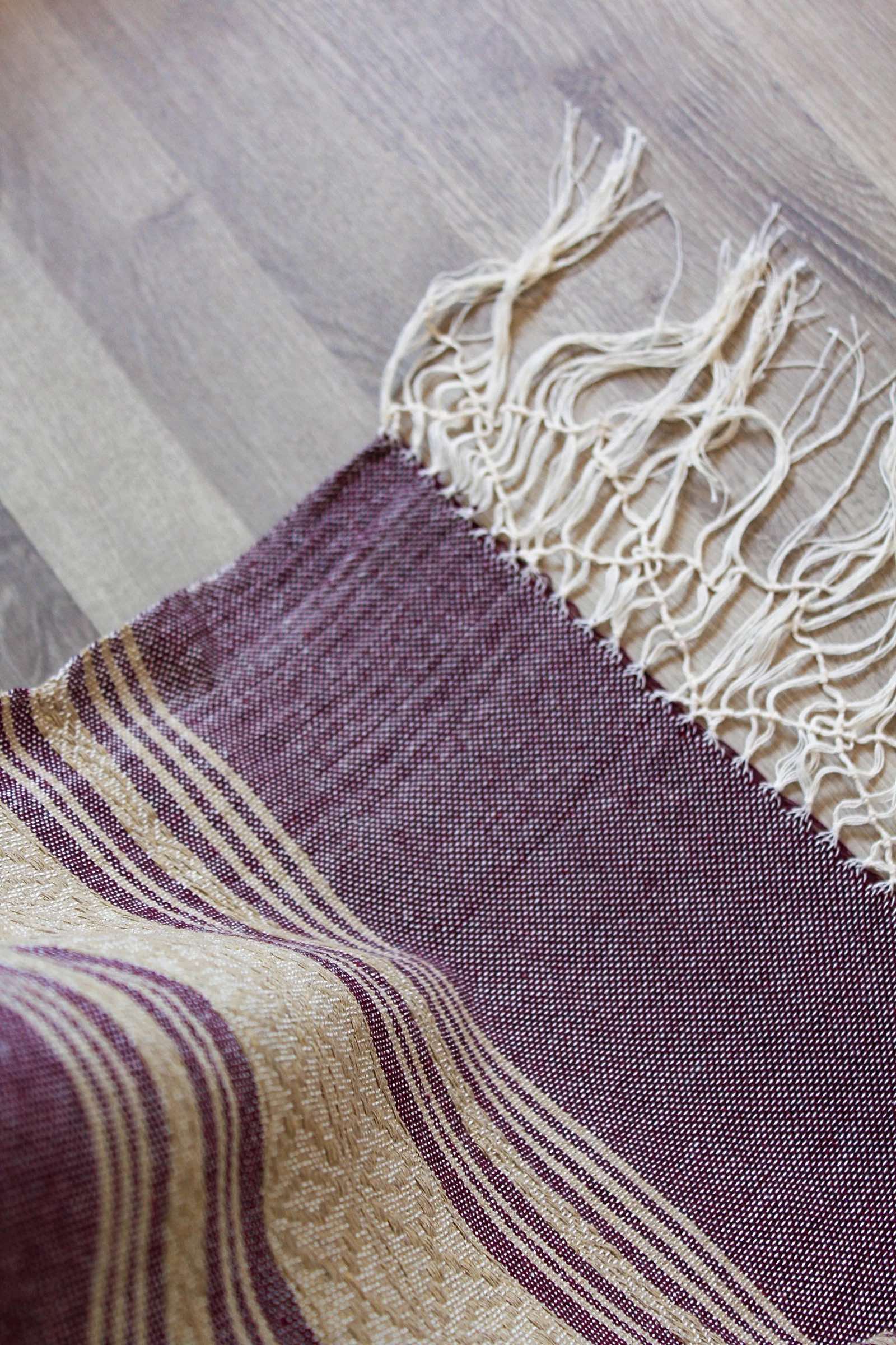 GUINDA BROWN FLOWER REBOZO